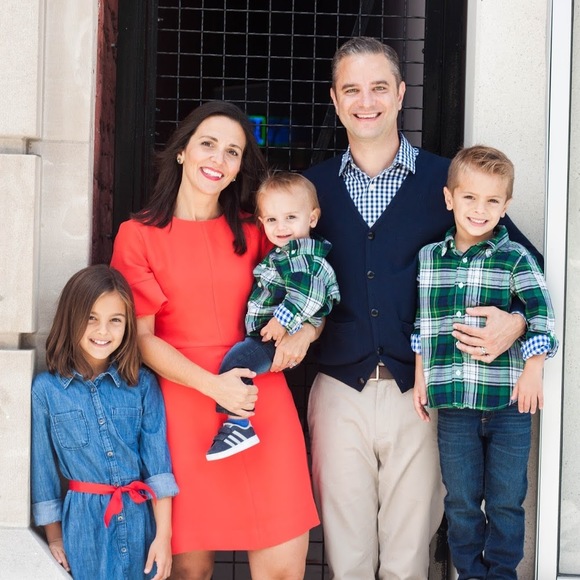 Meet your Posher, Aubrey - Picture 1 of 1